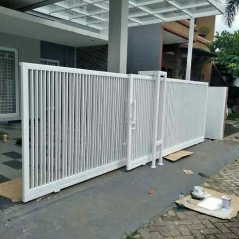 Pagar minimalis besi holo, Perabotan Rumah di Carousell