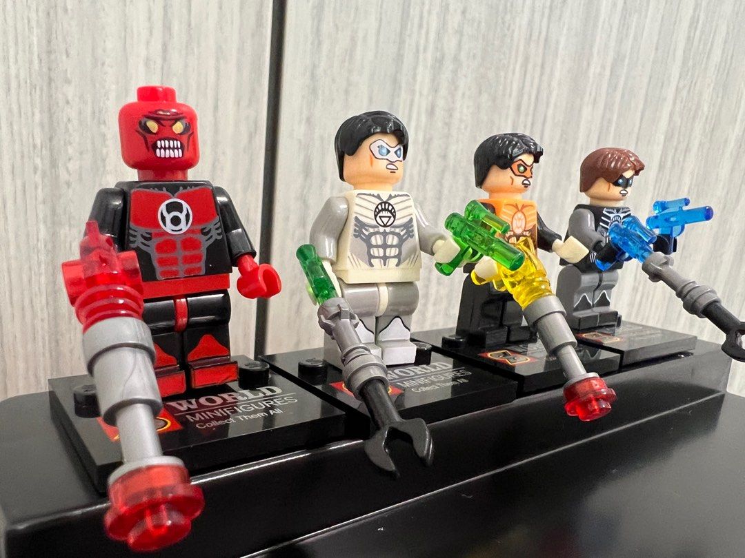S hotsell world minifigures
