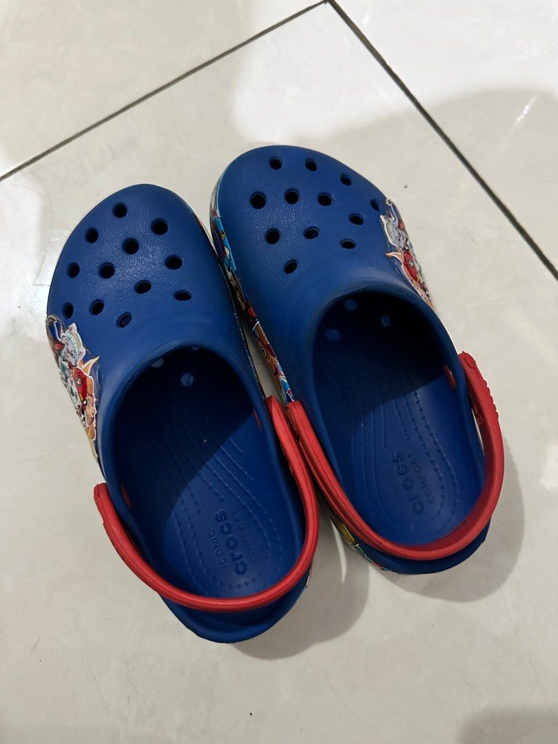 Harga sandal 2025 crocs anak original