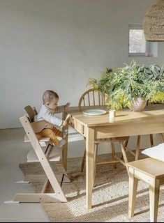Stokke Tripp Trapp inspired high chair