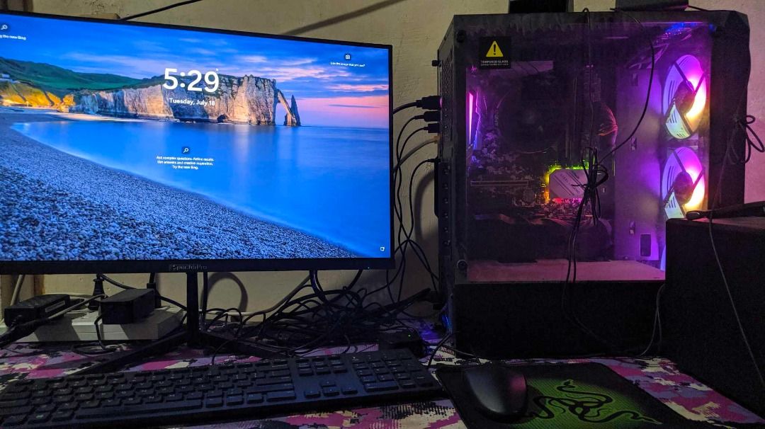 System Unit + Monitor (Category: Desktops) located in Caloocan City. Submitted by manuelalat30428 (Listing ID 1246371737, Image 1). Description: ☑ Complete Receipt. ☑ Complete Boxes. LF: Sure buyer Specs: AMD Ryzen 5 5600G Asrock B450M ADATA 240GB SSD 600 W PSU Bronze 8GB RAM SpectrePRo 24" IPS 75Hz Darkflash 3in1 ARGB RAKK DULUS PC Case Black A4tech Mouse RFS: Need ng funds, di na din magagamit at lilipat na ng place. * Price Negotiable PM lang 