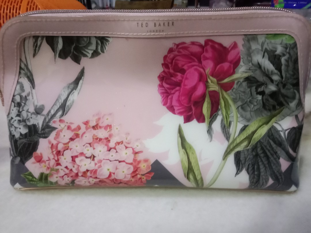 Ted baker wash bag, Women's Fashion, Bags & Wallets, Clutches on Carousell