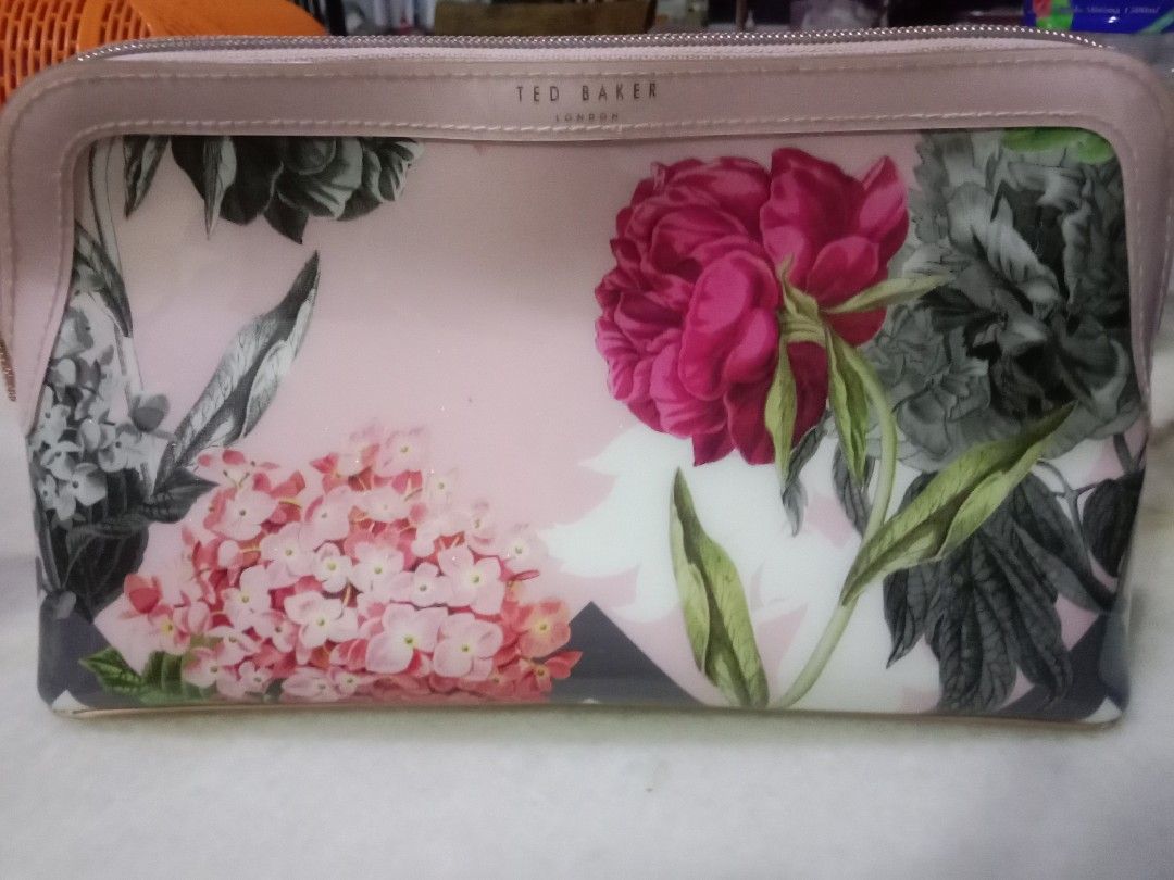 Ted baker on sale wash bag