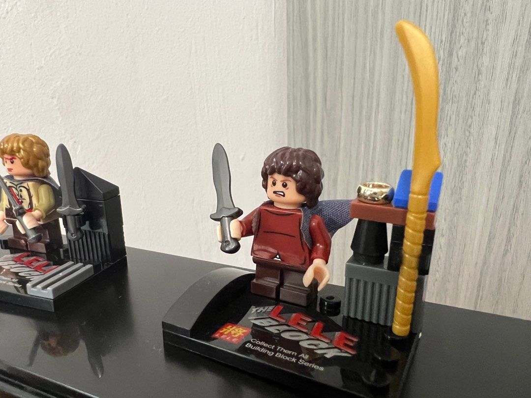 The LELE block Lord of the Rings