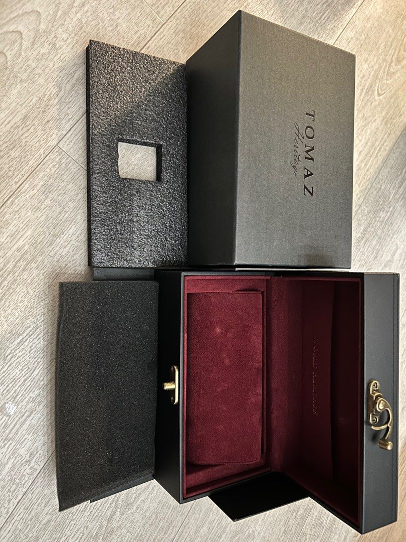 Tomaz watch on sale box