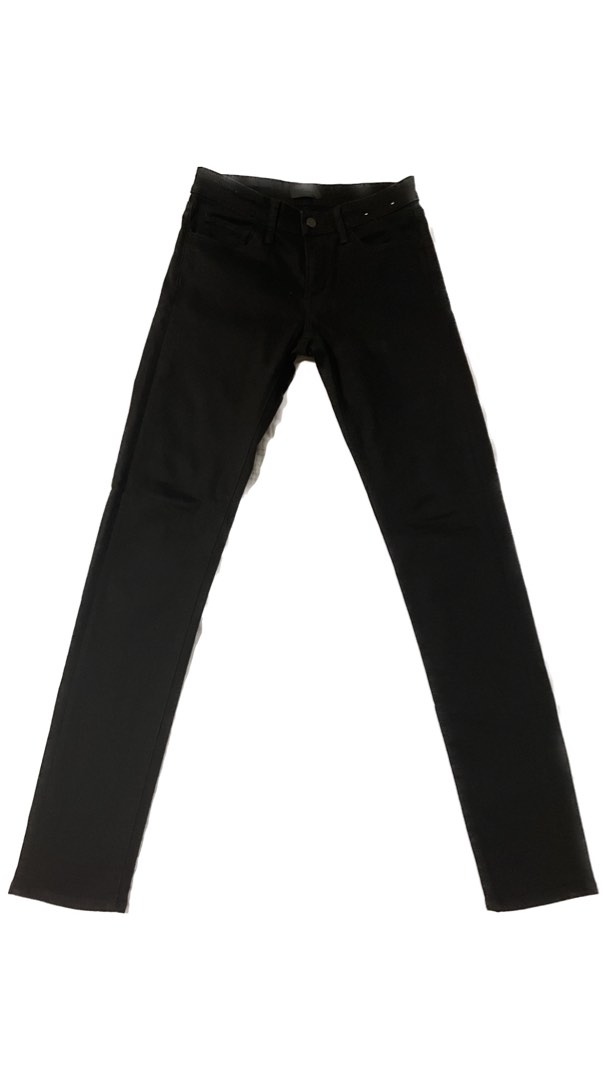 Uniqlo Jeans, Men's Fashion, Bottoms, Jeans on Carousell