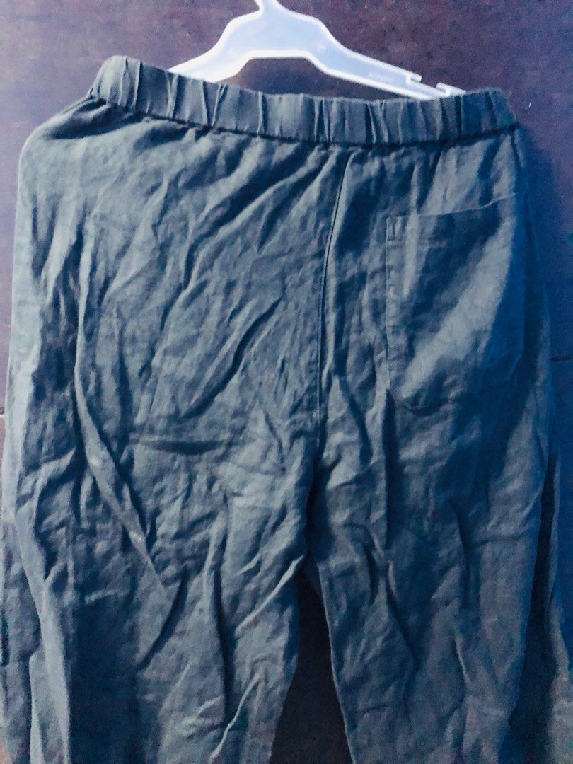UNIQLO LINEN PANTS (Category: Joggers) located in Taguig. Submitted by brandedselection31 (Listing ID 1246248078, Image 3). Description: Tanggal ung tag.
