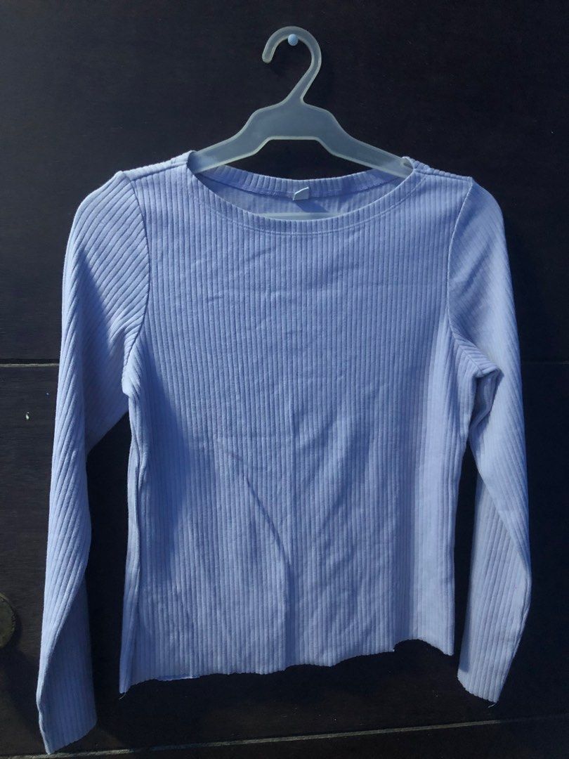 UNIQLO RIBBED TOP (Category: Longsleeves) located in Taguig. Submitted by brandedselection31 (Listing ID 1246364483, Image 2). Description: .
