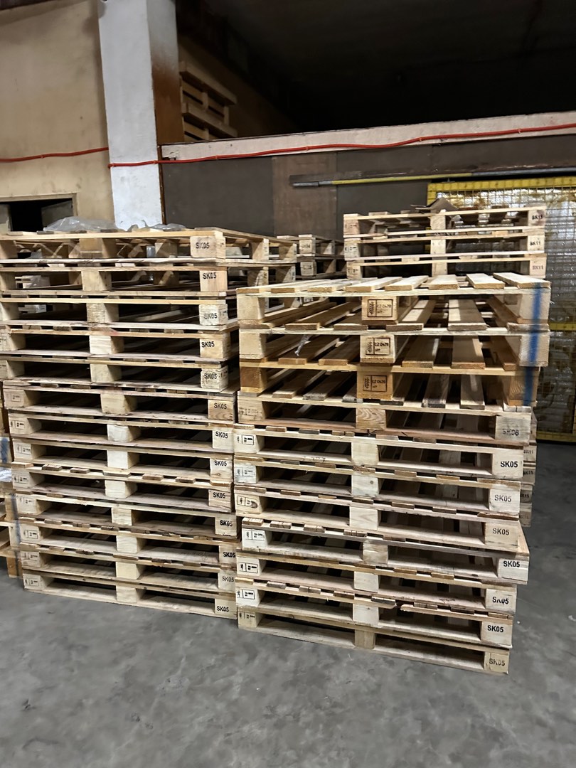 Used pallets for sale on Carousell