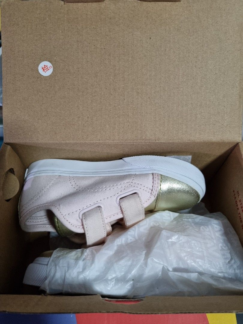 Vans (Soft Pink with Gold Metallic Toe), Babies u0026 Kids, Babies u0026 Kids  Fashion on Carousell