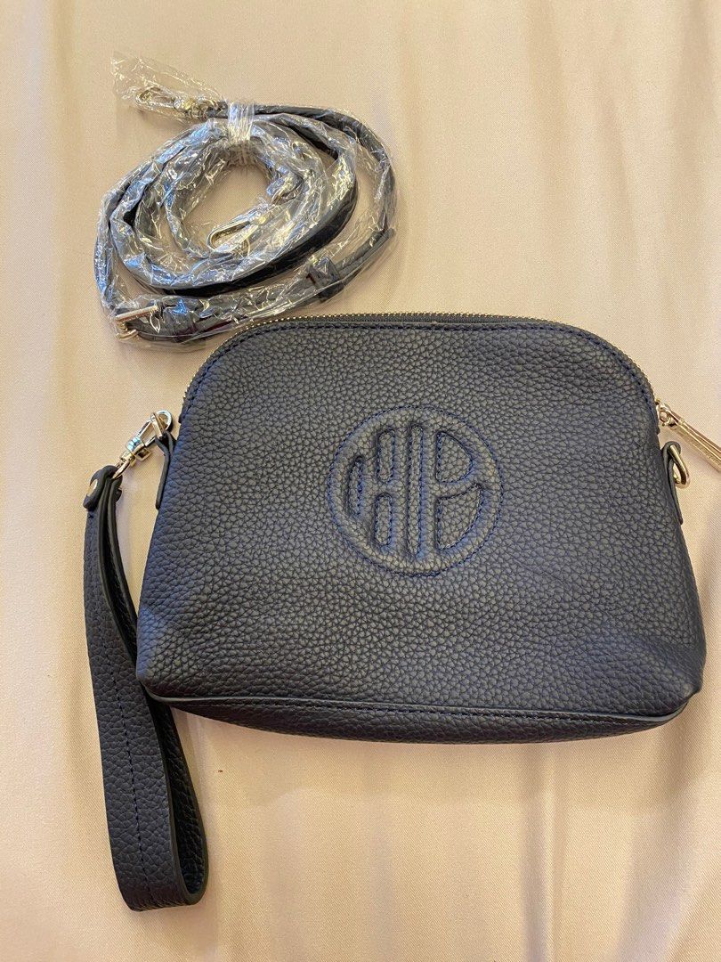 Pouch hush 2025 puppies