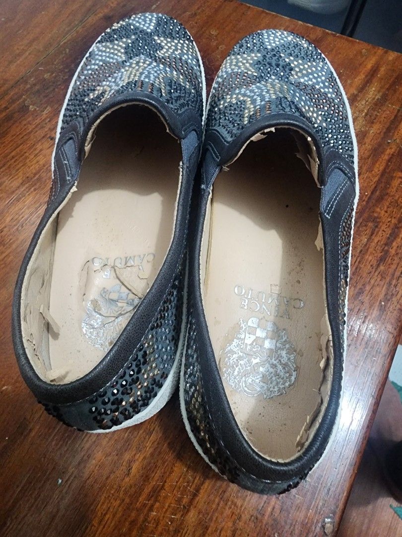 Vince Camuto Slip on Sneakers Women s Fashion Footwear Sneakers on Carousell