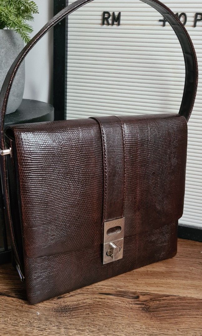 Vintage lizard hotsell skin handbag