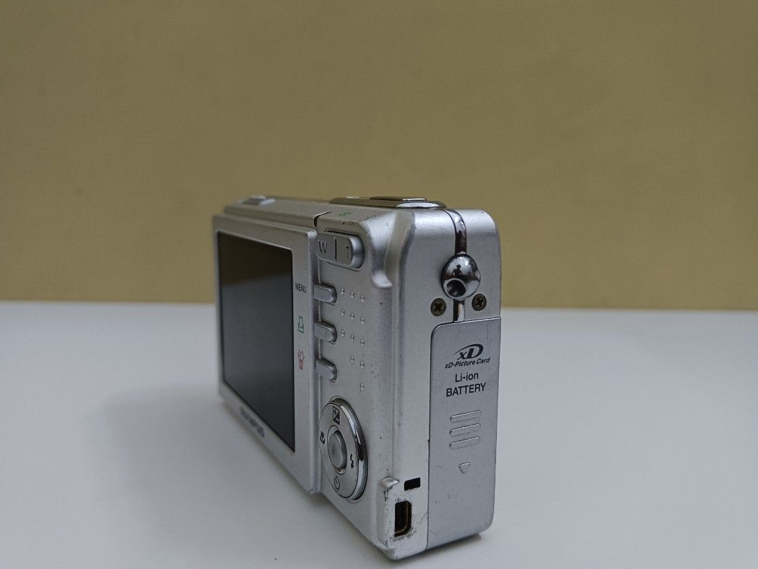 VINTAGE OLYMPUS FE160, Photography, Cameras on Carousell