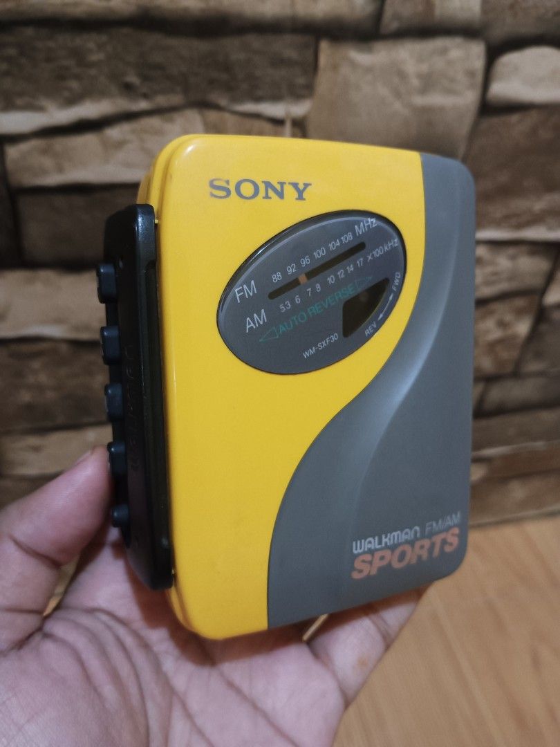 Vintage Sony Walkman Sports WM-SXF30 AM/FM Cassette Player not tested only  Walkm