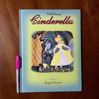 Walt Disney’s Cinderella (Disney Storybook Favorites)