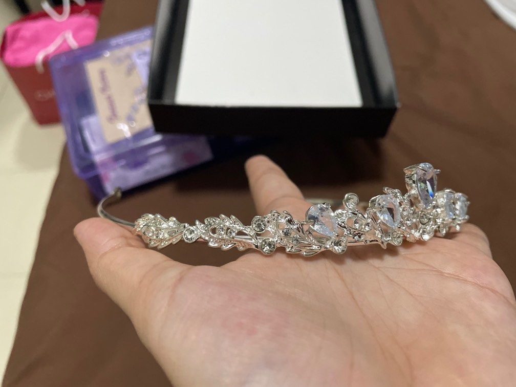 wedding tiara✨ (Category: Other Accessories) located in Singapore. Submitted by kiteky (Listing ID 1246292249, Image 2). Description: ▪️brand new ▪️bought 2 but didn’t use this for my wedding ▪️still in good condition ▪️*used flash for the last pic.