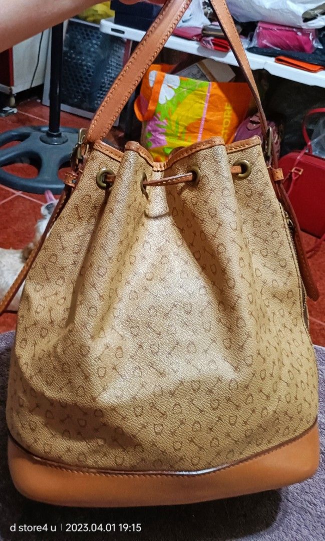 Why Bucket Bag on Carousell