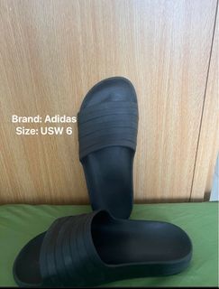 Women's Adidas Adilette Comfort Slides | Size USW 6
