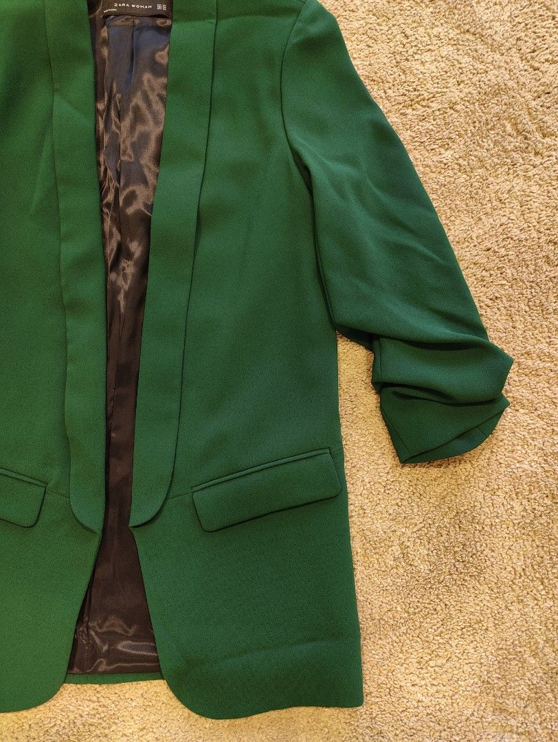 Zara Gorgeous green blazer with ruched sleeves, Women's Fashion