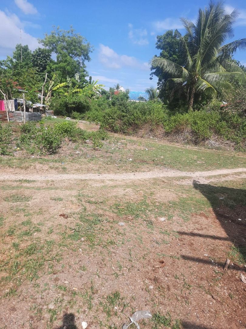 907 sqm beach lot for sale at Daanbantayan Cebu Philippines 5m