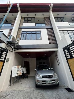 🏡 Your Dream Home Awaits! Townhouse for Sale in Brgy Vergara, Mandaluyong City | Ideal Location, Flood-Free, Peaceful | 3-Storey, Semi-Furnished | 3-4 Bedrooms, 2 Parking Spaces | Near Brgy Hall, Makati-Mandaluyong Bridge, City Hall, and Edsa