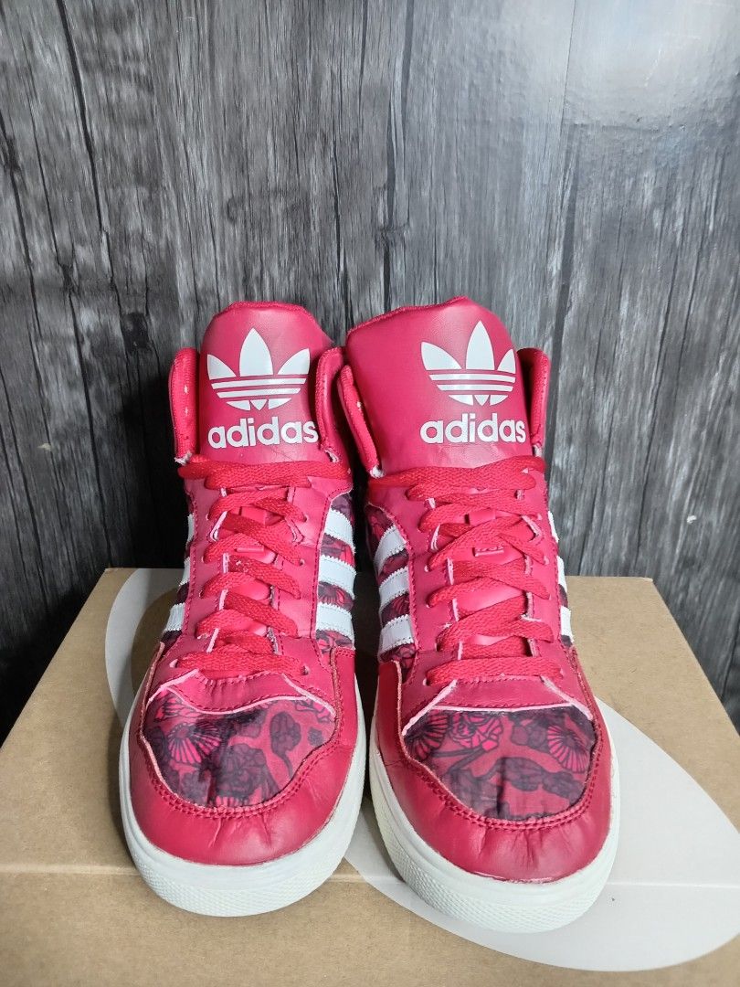 Adidas red flower hotsell