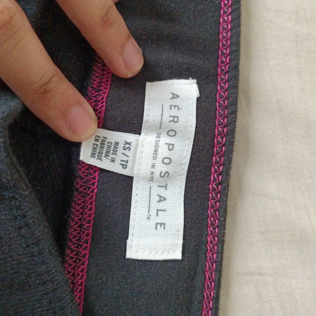 Aeropostale Joggers (Category: Other Bottoms) located in Manila. Submitted by declutterwithiska (Listing ID 1241128958, Image 2). Description: .