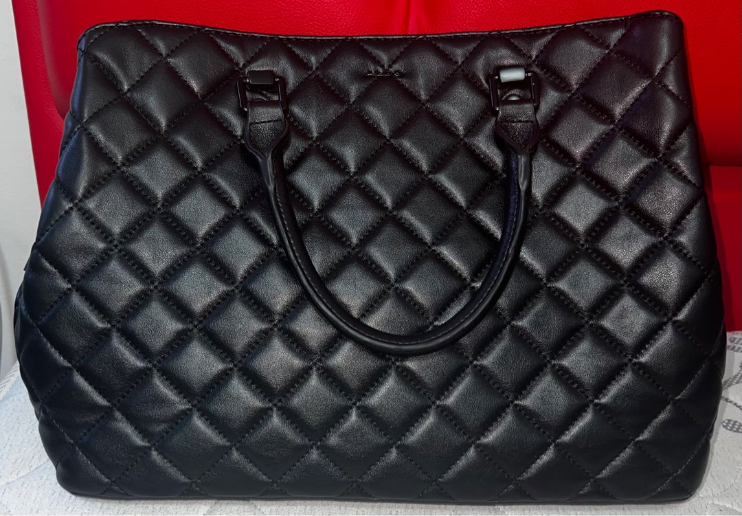 Aldo red and black sale bag