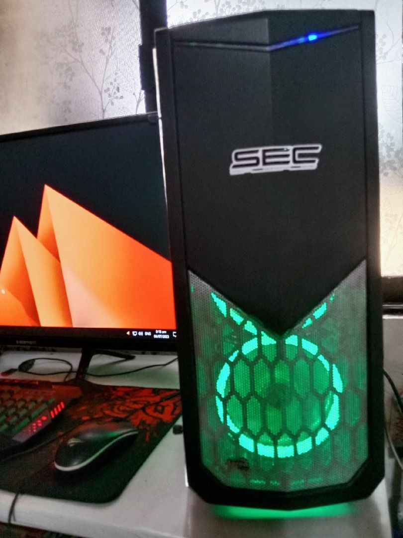 AMD A10 PRO 7800B GAMING PC (Category: Desktops) located in Las Pinas. Submitted by mikko.gomez (Listing ID 1241004221, Image 3). Description: MAGBASA! For sale system unit only no monitor Specs: AMD A10 PRO 7800B (12 Compute Cores) Asrock FM2A58-VG3+ Mobo 8GB RAM (4+4) 500GB HDD Integrated GPU Radeon R7 Graphics 700W Fuzion PSU Can Play Valorant, Dota2, Farlight84, GTA 5 (Farlight84 installed) Excellent Condition 100% All working NO ISSUES SA SY