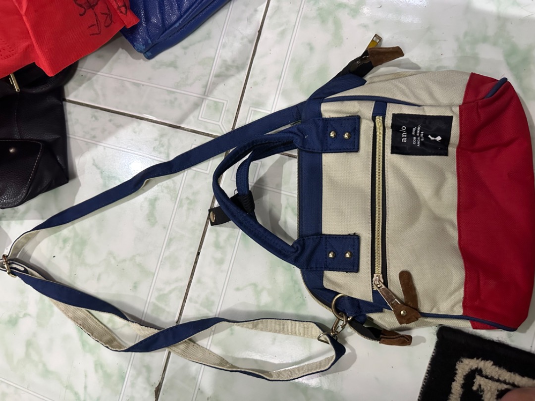 Anello sling bag on Carousell