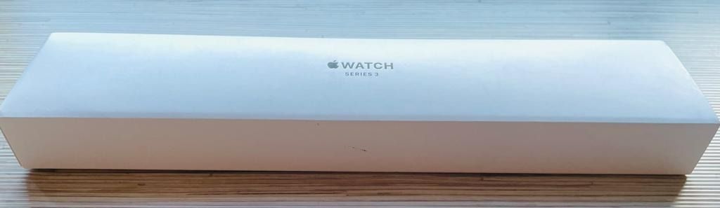 What comes in the new arrivals apple watch series 3 box