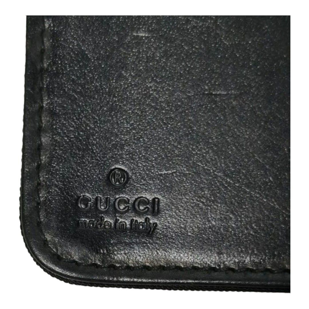 Authentic Gucci agende mm (Category: Luxury Bags & Wallets) located in Quezon City. Submitted by manerarestorationservices (Listing ID 1208576938, Image 3). Description: SALE SALE SALE❗❗❗ 💯% Gauranteed authentic GUCCI MM agenda *Color: black silver HW *Size: medium *Condition: 8/10 never been spa -Used * Inclusions: agenda only Rank review by the criterion of our shop about the products condition and level. 10 : Brand-new or New with tag 9 : Lik