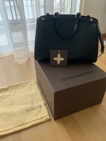 Louis Vuitton Black Epi Leather Brea MM Bag