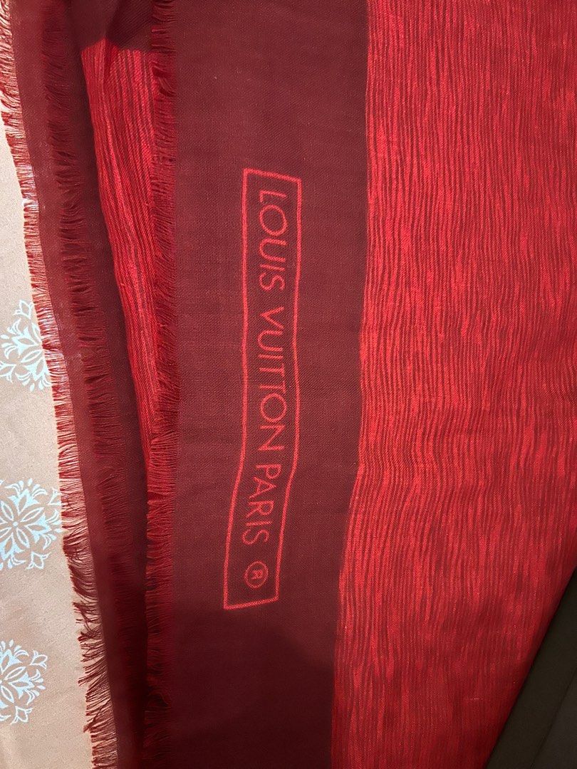 Authentic Louis Vuitton Shawl (Category: Luxury Accessories) located in Dinalupihan. Submitted by hydzsalva (Listing ID 1241102277, Image 2). Description: guaranteed authentic or money back box inclusion.
