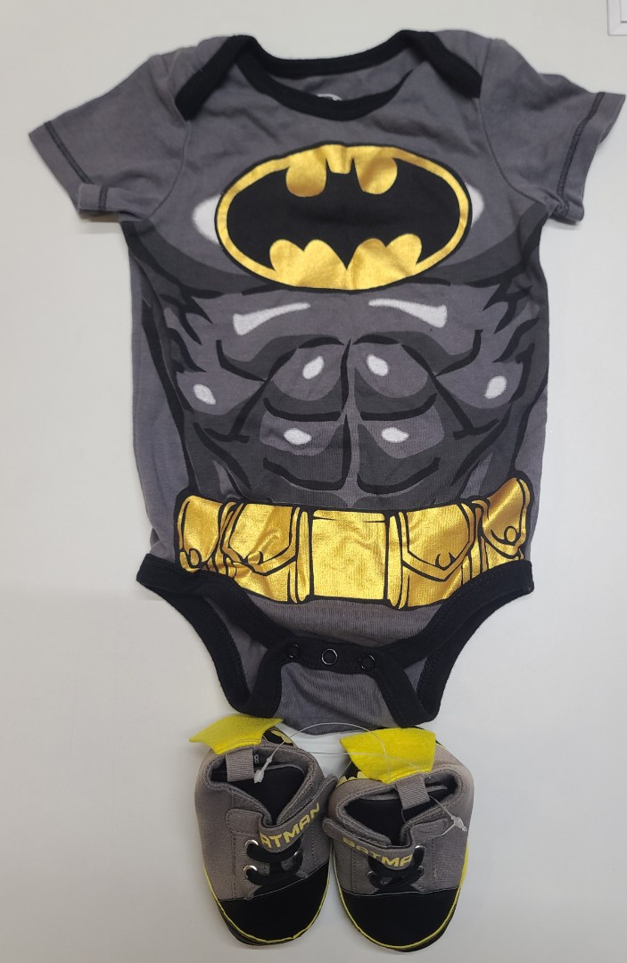 Baby batman 蝙蝠俠套裝bb 衫baby suit, 兒童＆孕婦用品, 嬰兒及小童