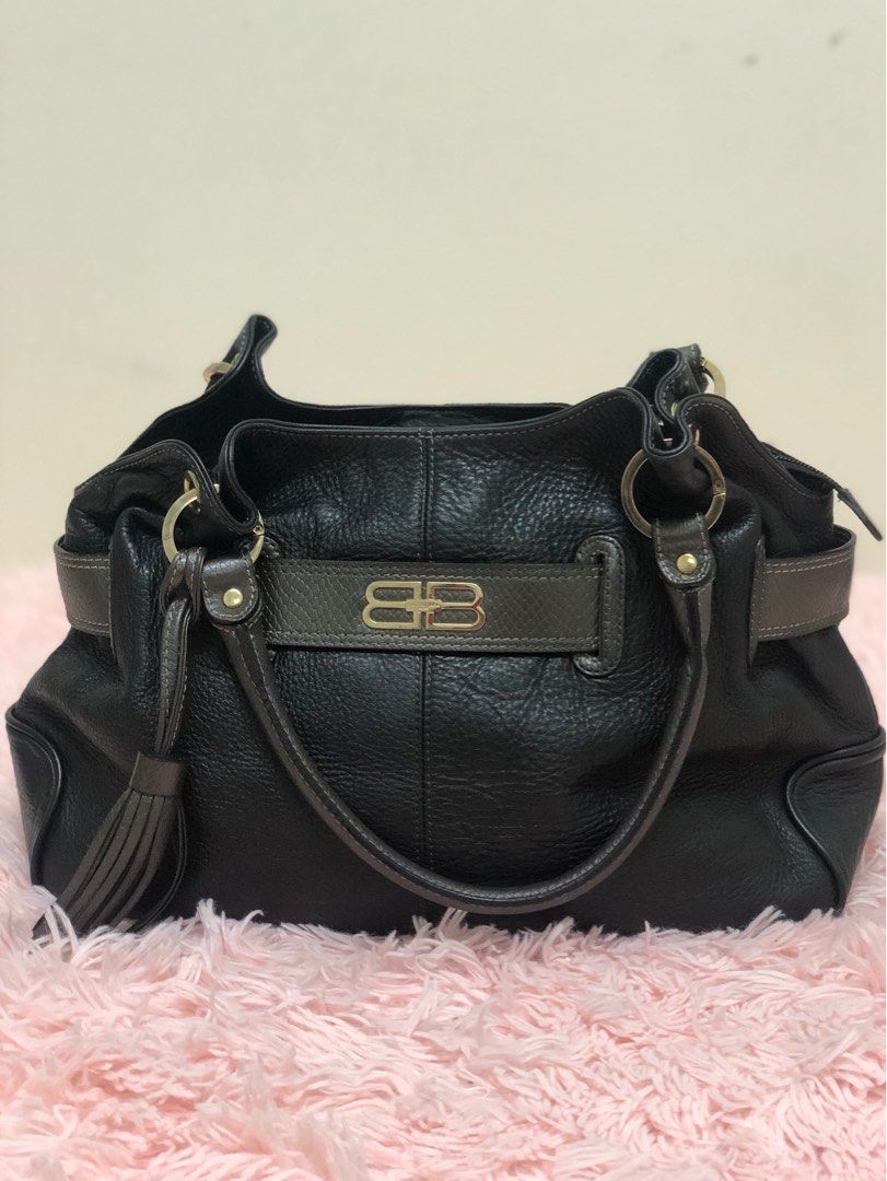 Malaysia Day Sale Disc‼️Buy >RM500 10% Disc‼️Authentic Balenciaga BB Kumkang Korea Vintage Classic Leather Women's Shoulder/Handcarry/Tote/Office/Work Bags, Luxury, Bags & Wallets on Carousell