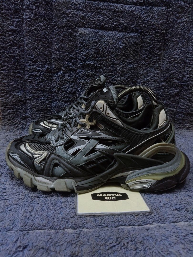 grey balenciaga track 2