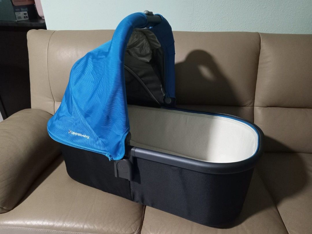 Uppababy online bassinet used