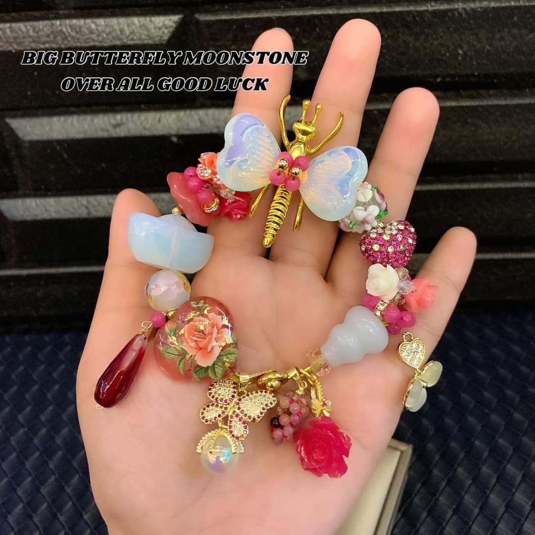 Big butterfly Moonstone bracelet (Category: Bracelets) located in Manila. Submitted by luckycharmsonlineshopping_ (Listing ID 1241119021, Image 2). Description: 💥 NEW ARRIVAL POST 💞 BIG BUTTERFLY MOONSTONE OVER ALL GOOD LUCK CHARM BRACELET 💞 ❇️ BUTTERFLIES = are known to gracefully go through transformational stages in order to become the beauty they are. This charm will help transofrm you life into a better and more postive one. ❇️ MOONSTONE 