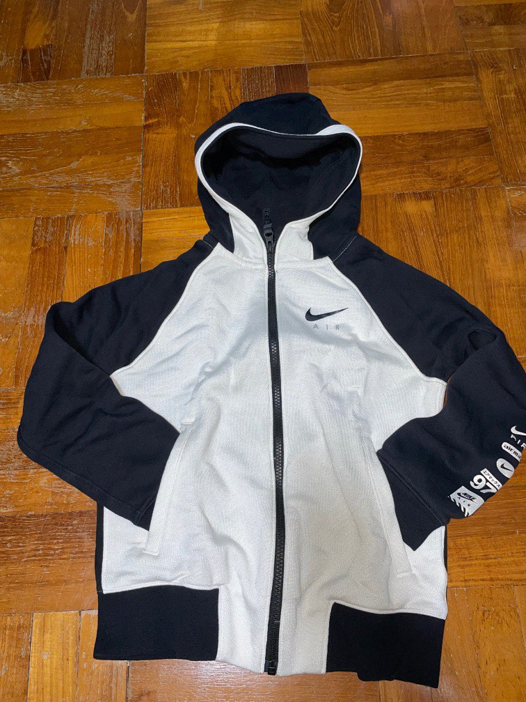 Black white nike jacket 2025