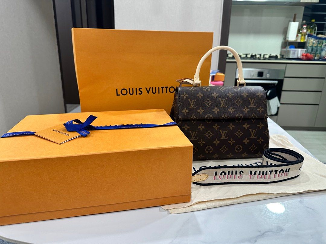 BN Louis Vuitton Cluny BB
