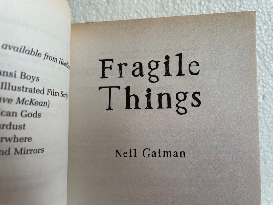 Books Rags & Bones , Fragile Things by Neil Gaiman, Hobbies & Toys