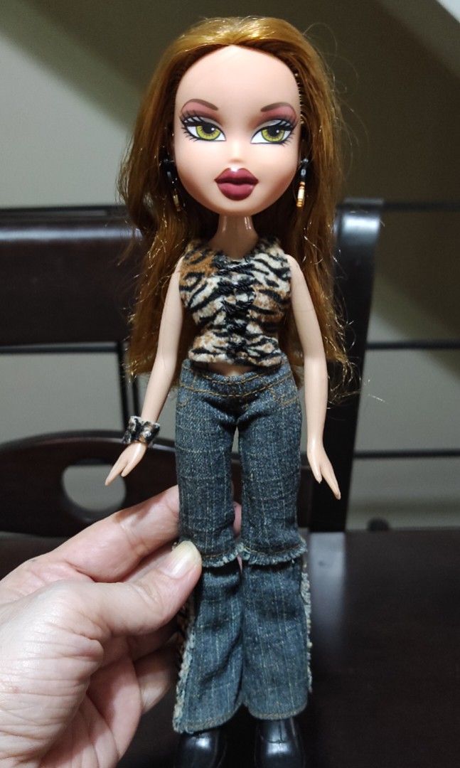 Bratz wildlife safari meygan top