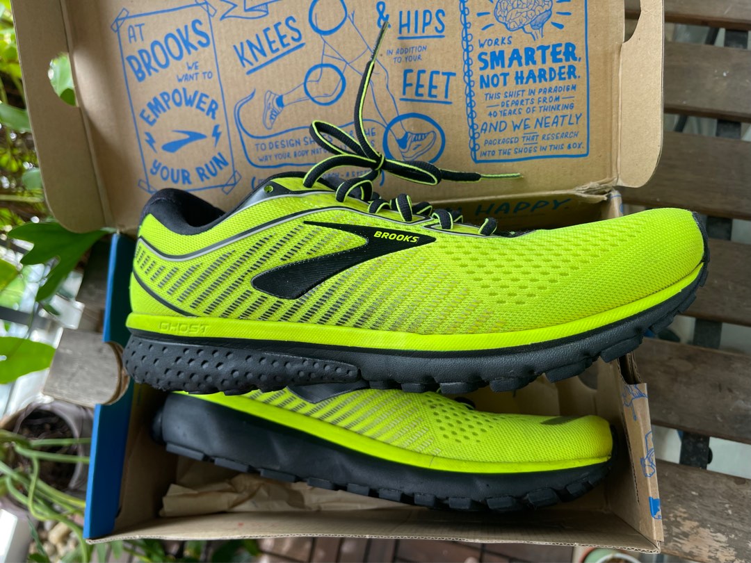 Brooks ghost top 12 green