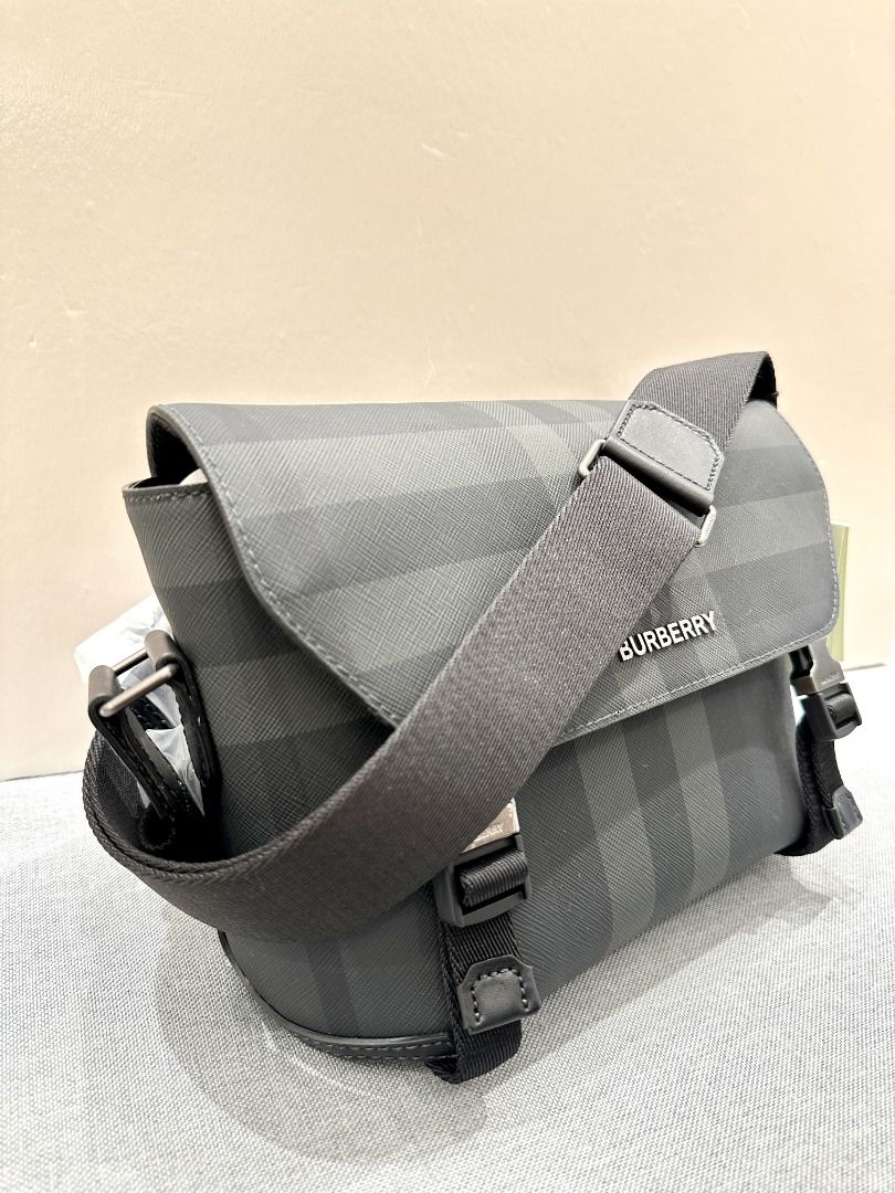 Burberry Small Wright Messenger Bag in Charcoal - 8065335-Charcoal