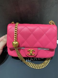 (Category: ) located in . Submitted by wardrobexlove (Listing ID 1241052837, Image 1). Description: .