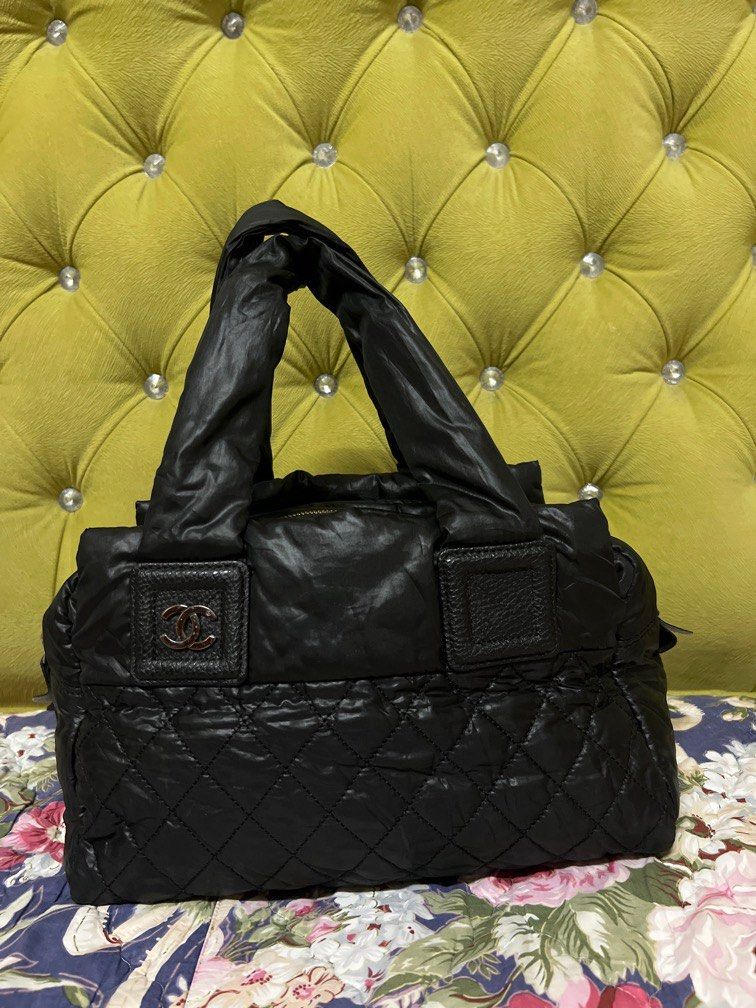Chanel coco cocoon tote bag pillow bag puffy bag black tas chanel Barang Mewah Tas Dompet di Carousell