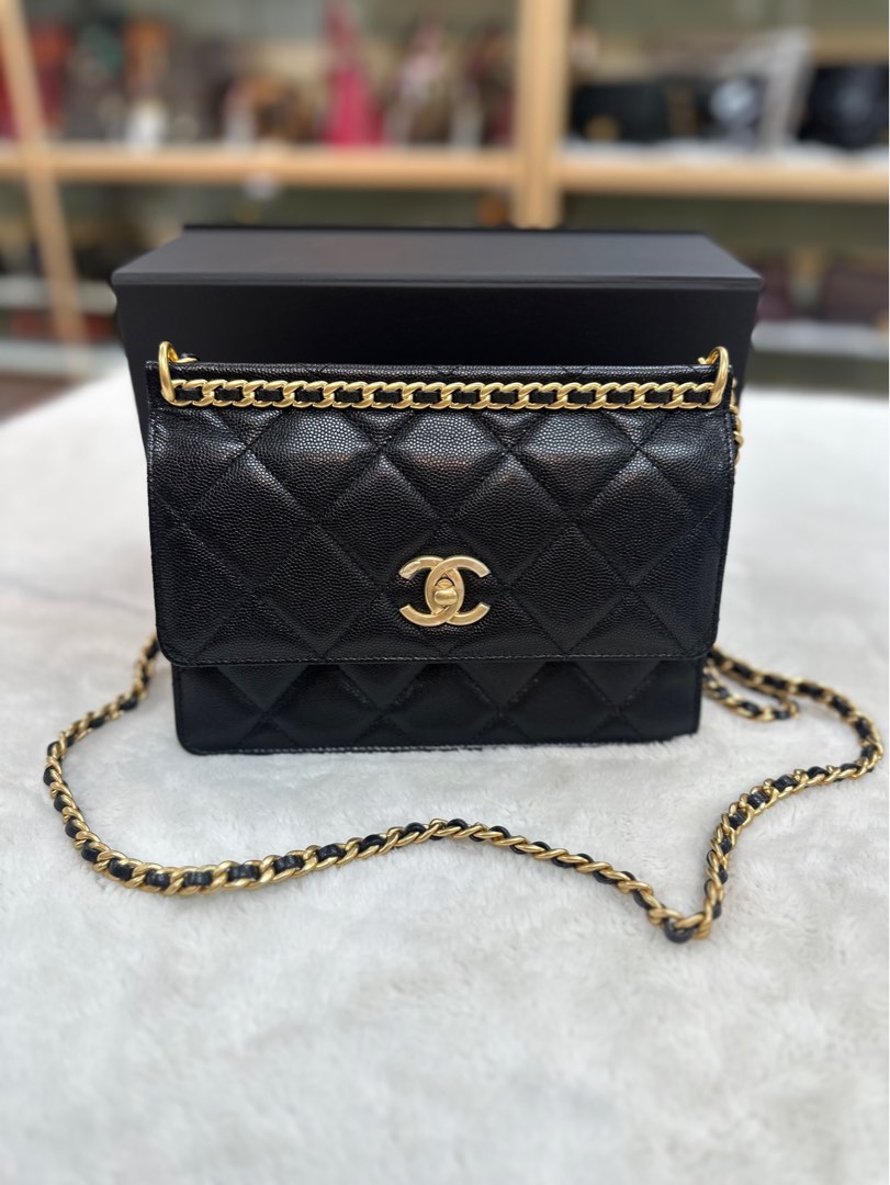 Chanel Small Flap w/Chain Ontop, Luxury, Bags & Wallets on Carousell