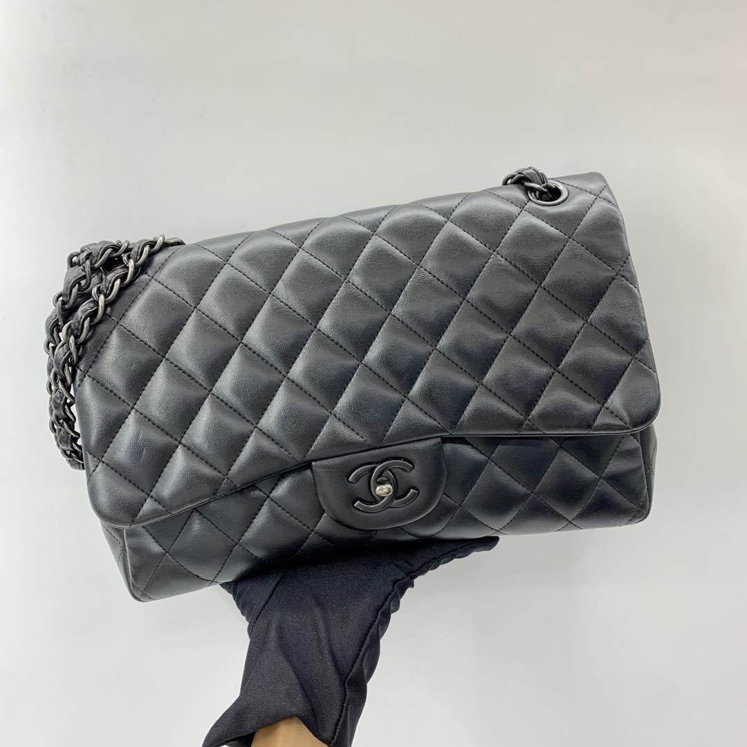 Chanel so black jumbo lambskin on sale